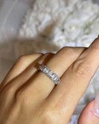 Amélie Pear & Emerald Eternity Band