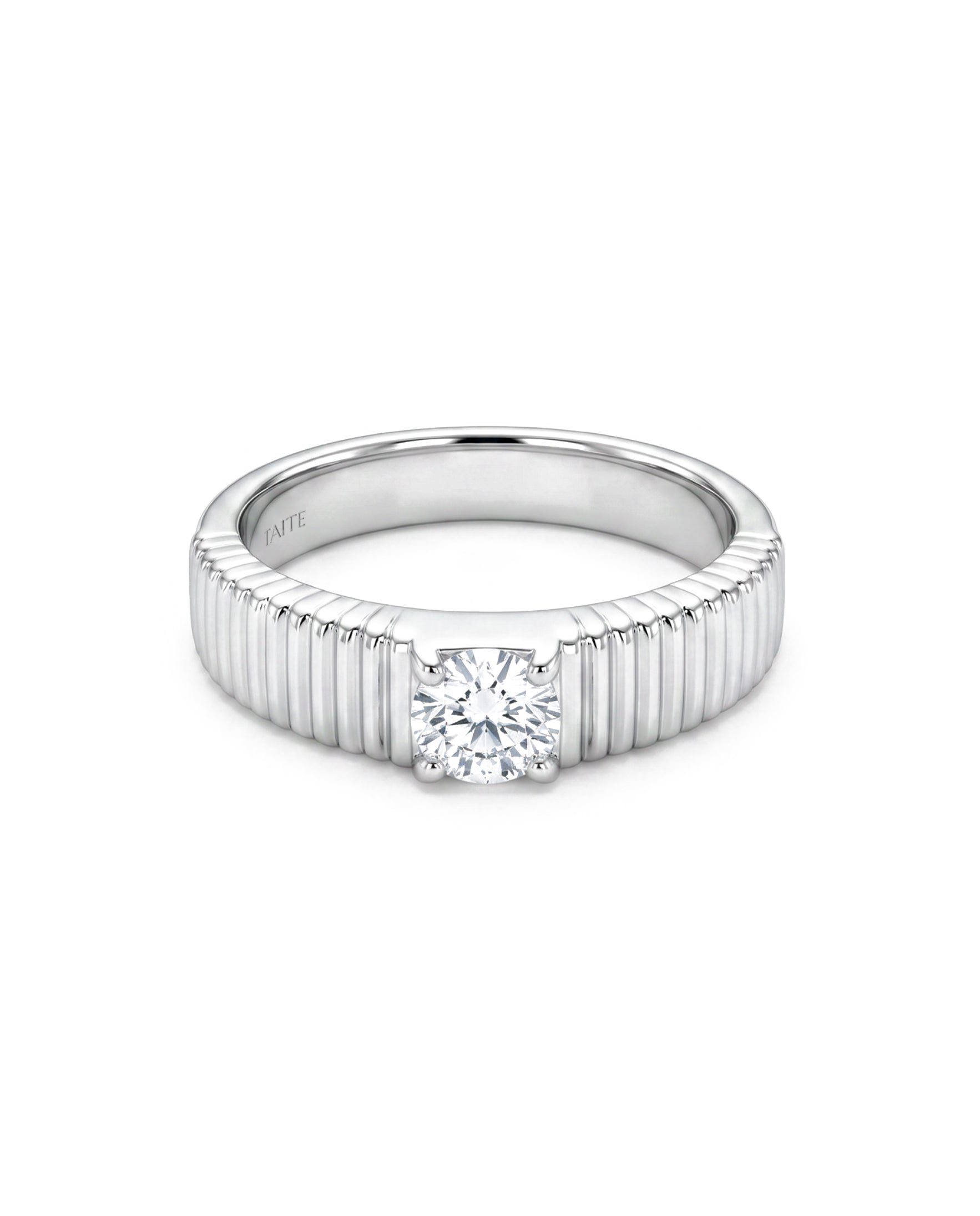 Aria Ribbed Round Diamond Ring